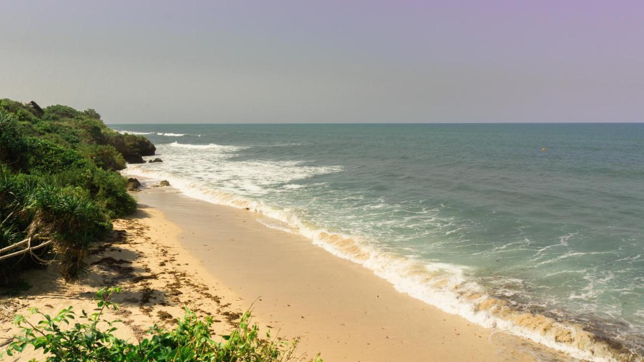Pangani Cliffs Lodge Buitenkant foto