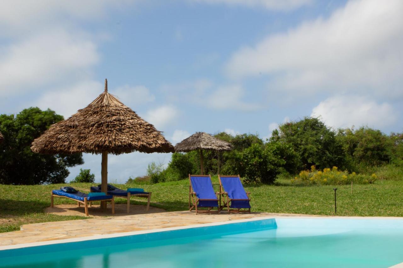 Pangani Cliffs Lodge Buitenkant foto