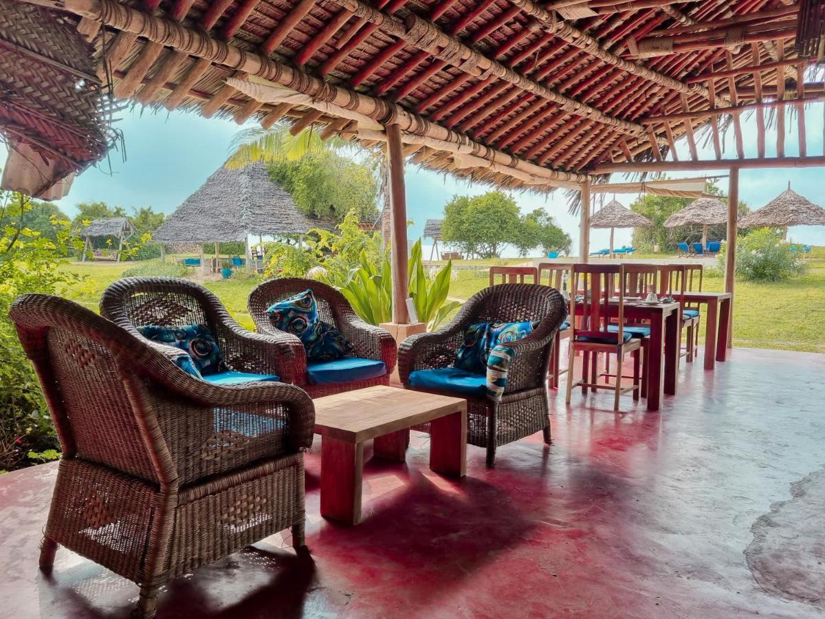 Pangani Cliffs Lodge Buitenkant foto