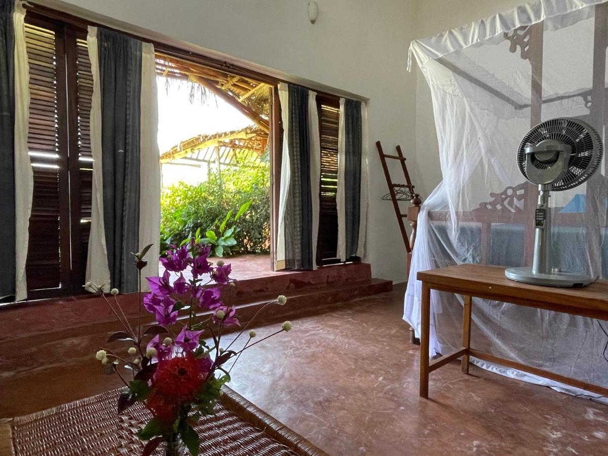Pangani Cliffs Lodge Buitenkant foto
