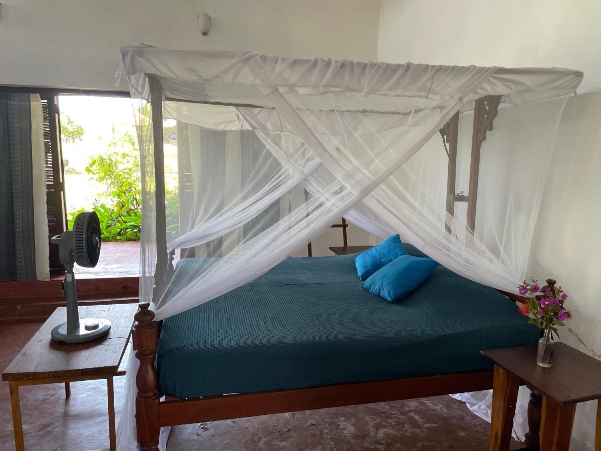 Pangani Cliffs Lodge Buitenkant foto