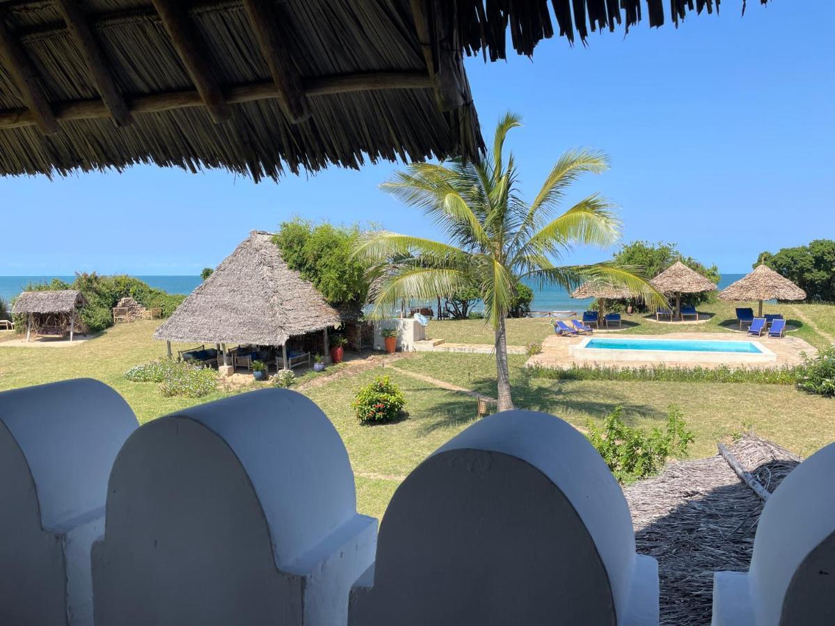 Pangani Cliffs Lodge Buitenkant foto