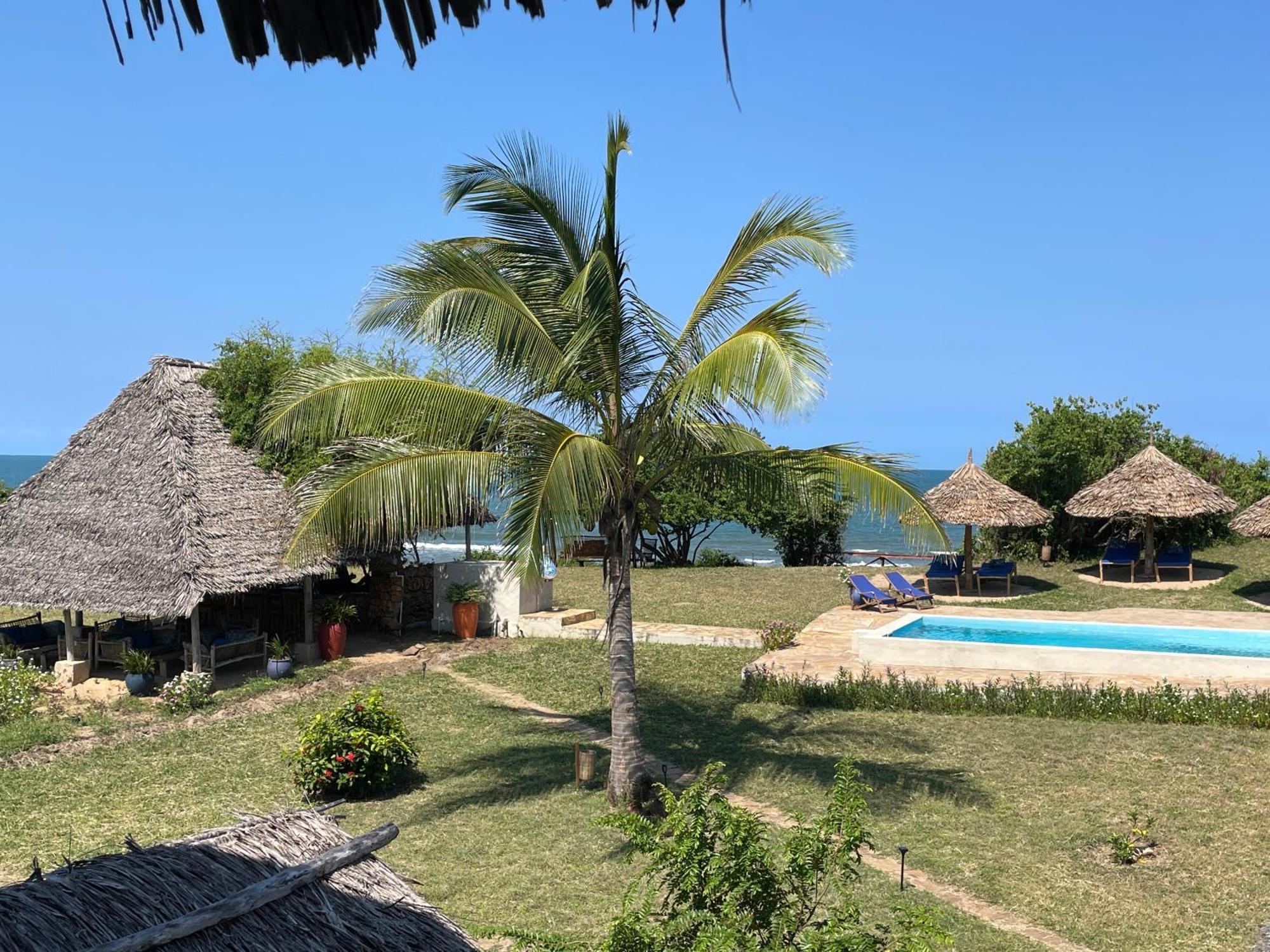 Pangani Cliffs Lodge Buitenkant foto