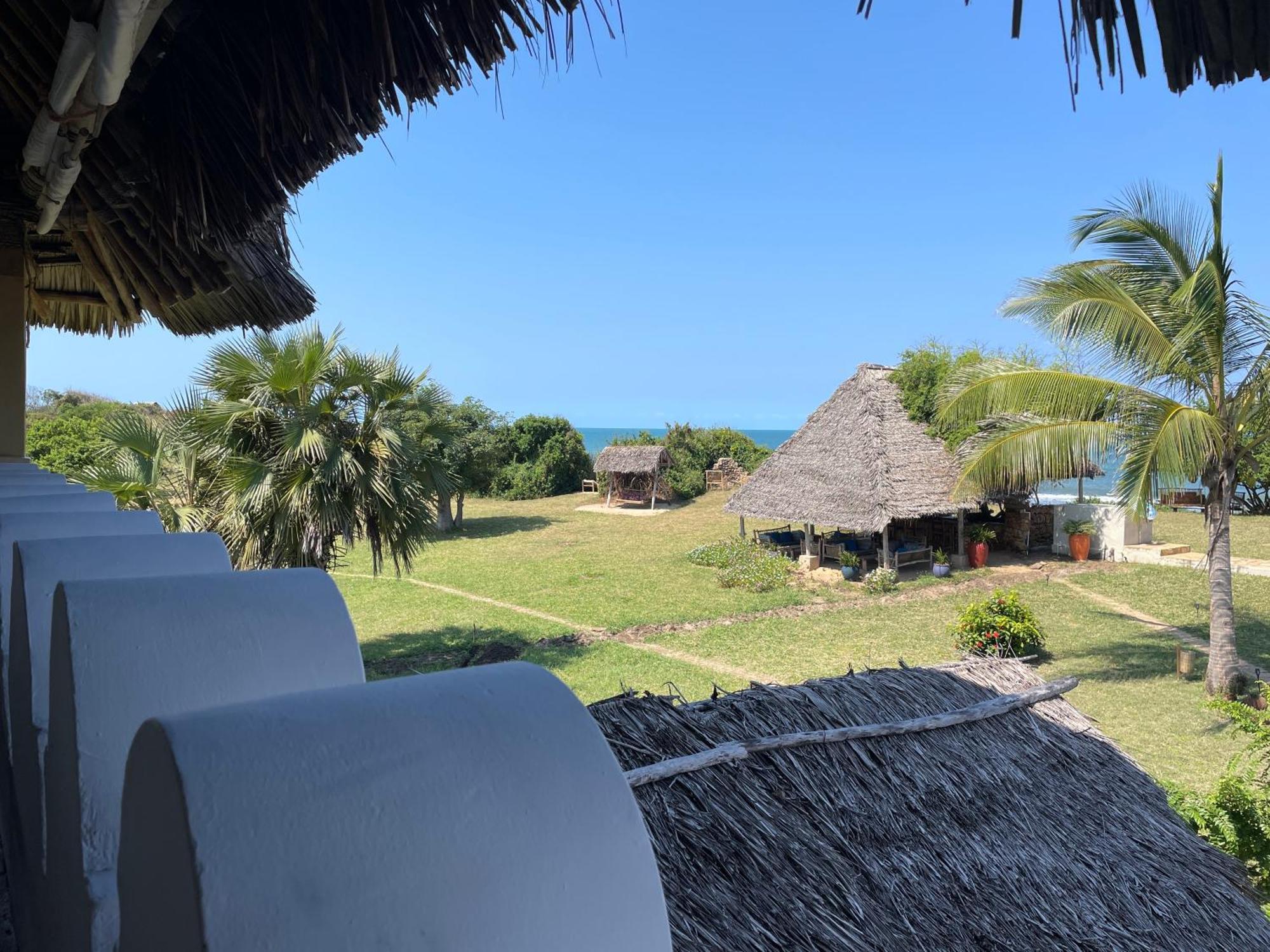 Pangani Cliffs Lodge Buitenkant foto