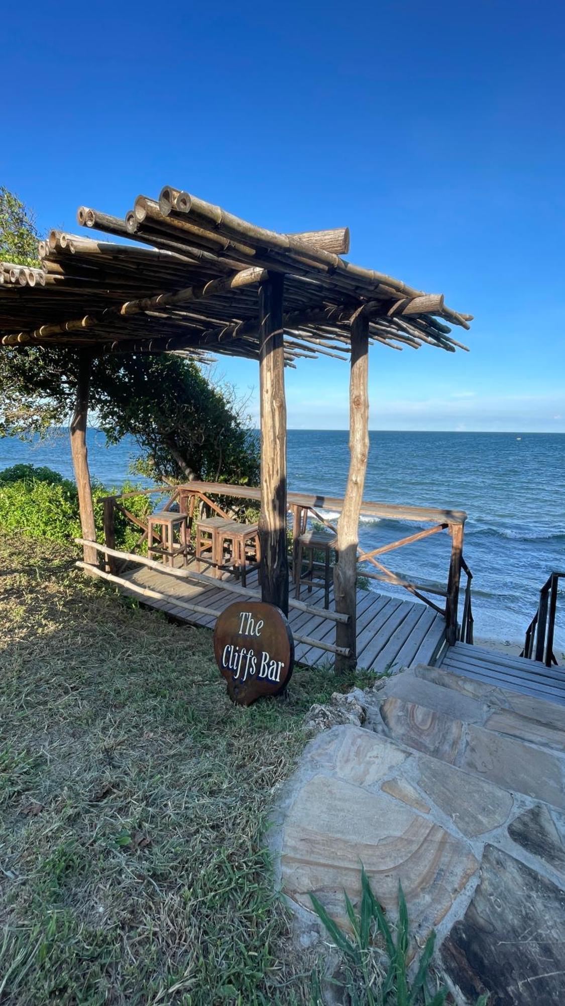 Pangani Cliffs Lodge Buitenkant foto