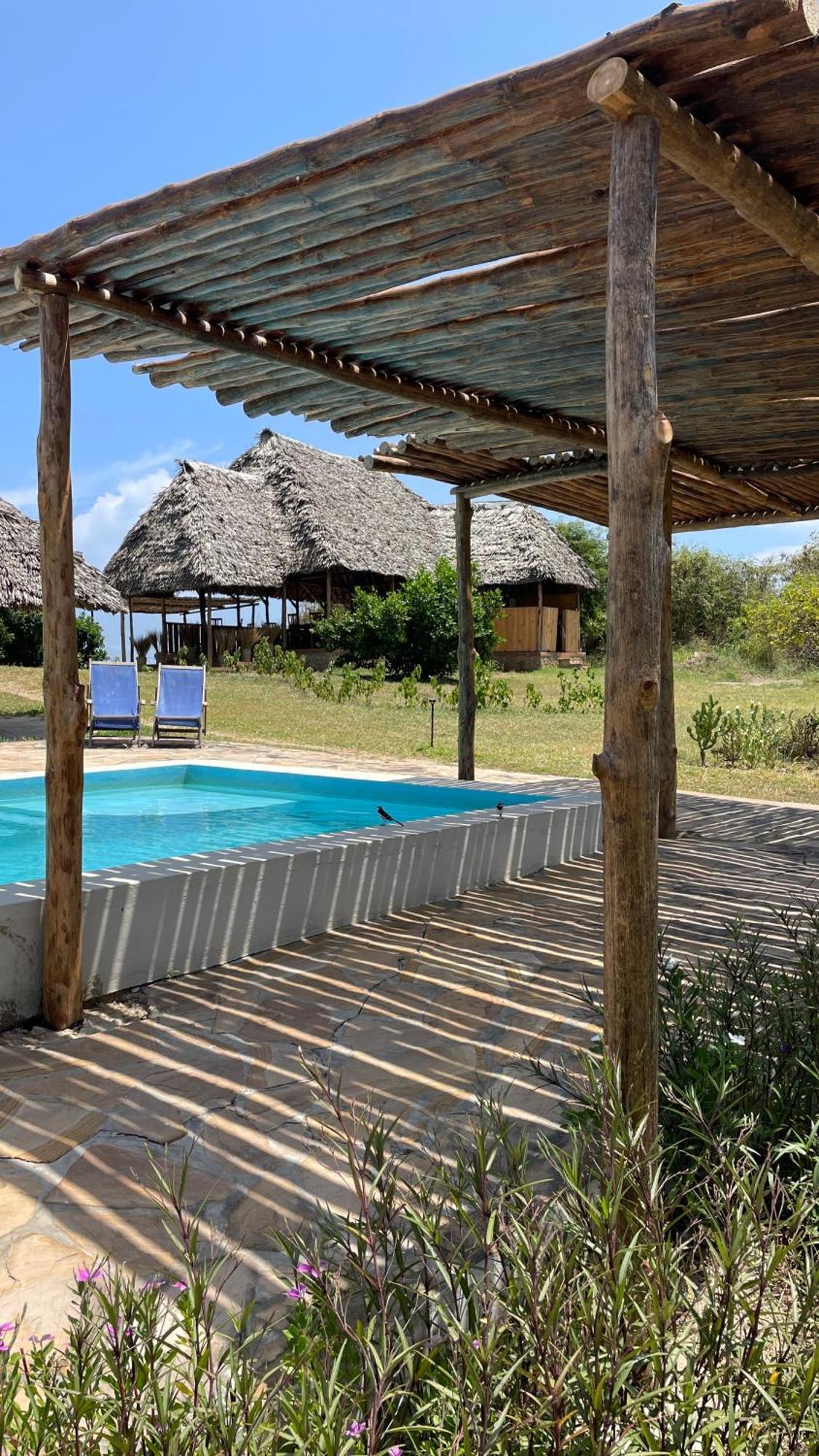 Pangani Cliffs Lodge Buitenkant foto