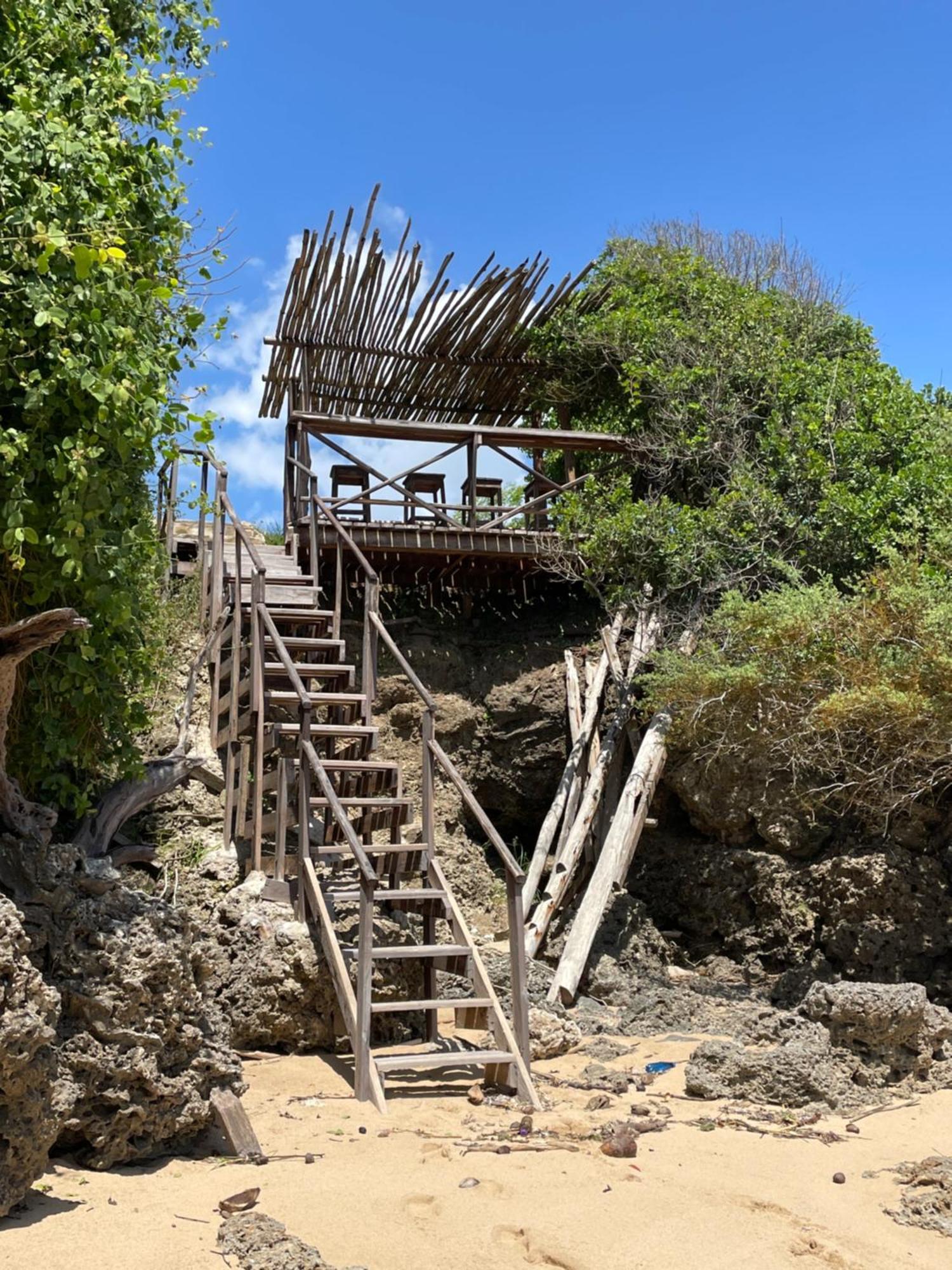 Pangani Cliffs Lodge Buitenkant foto