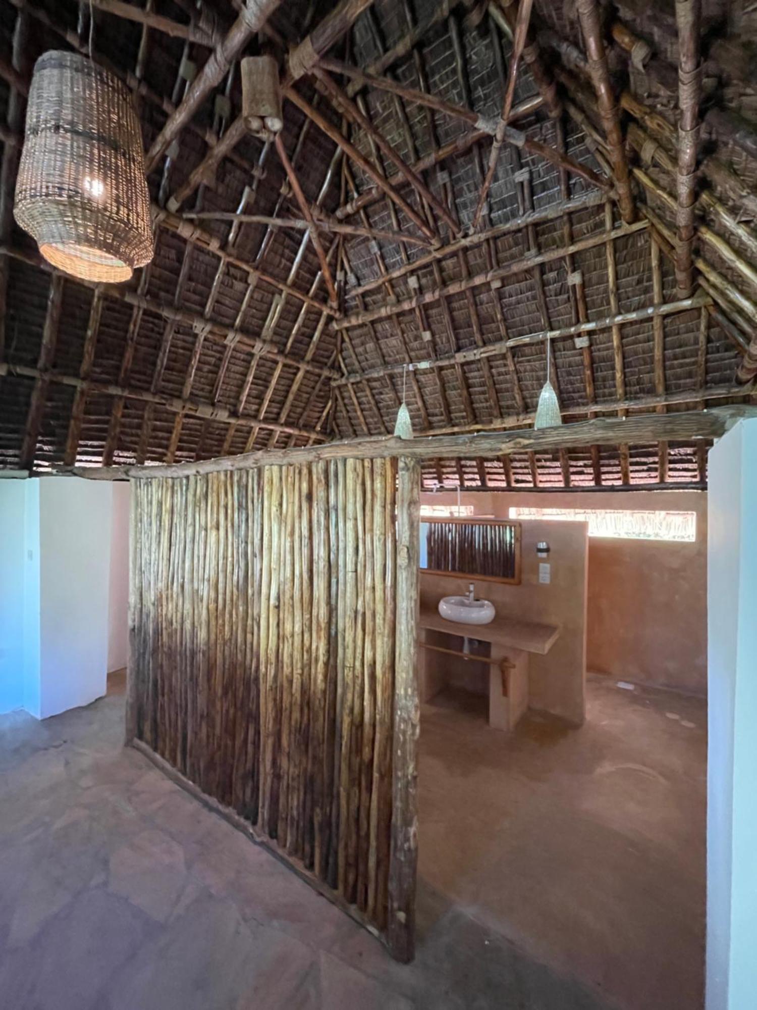 Pangani Cliffs Lodge Buitenkant foto