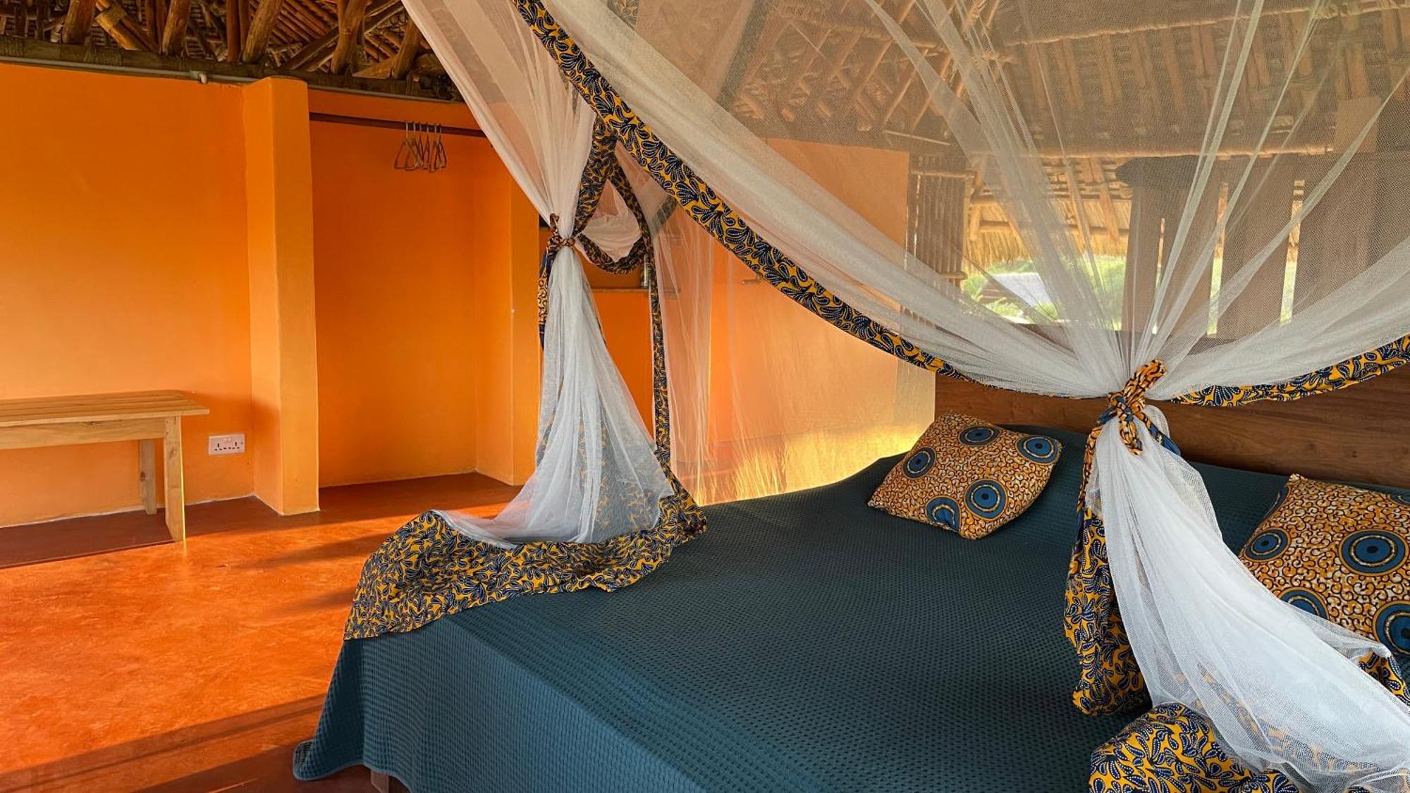 Pangani Cliffs Lodge Buitenkant foto